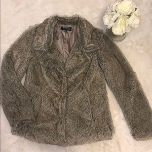 Faux fur coffeeshop jacket- S